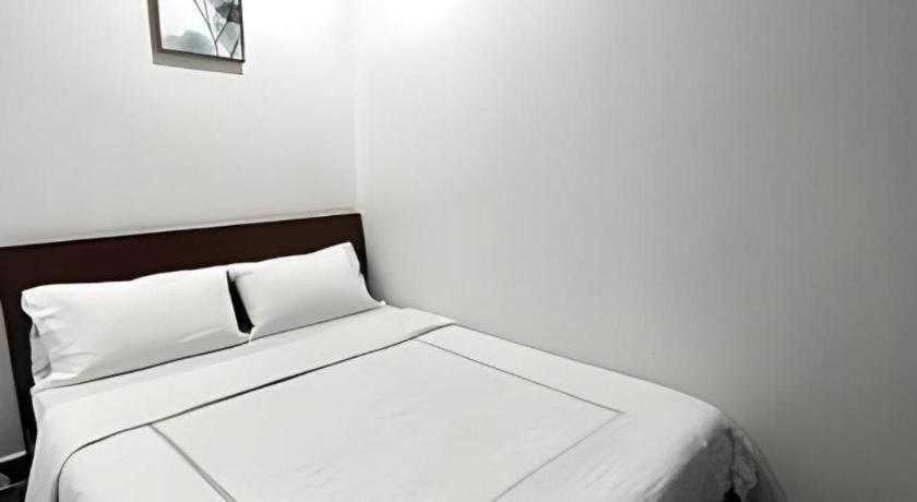 Oyo 90936 Hotel Manjoi Inn Ipoh Esterno foto